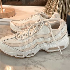 W Nikes